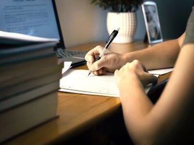 research paper writing featured image